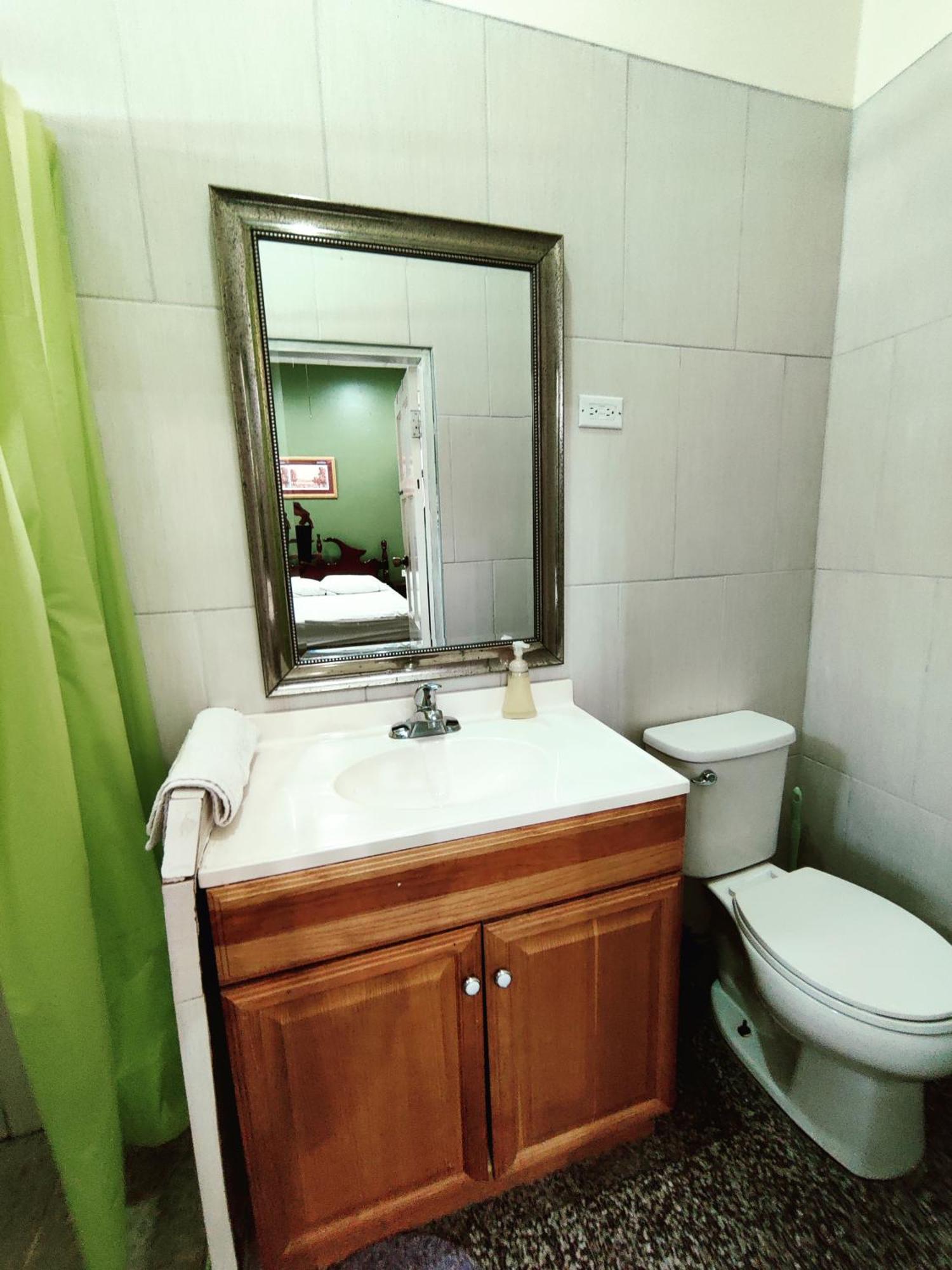 Bed and Breakfast Woodbrook On The Avenue Port of Spain Экстерьер фото