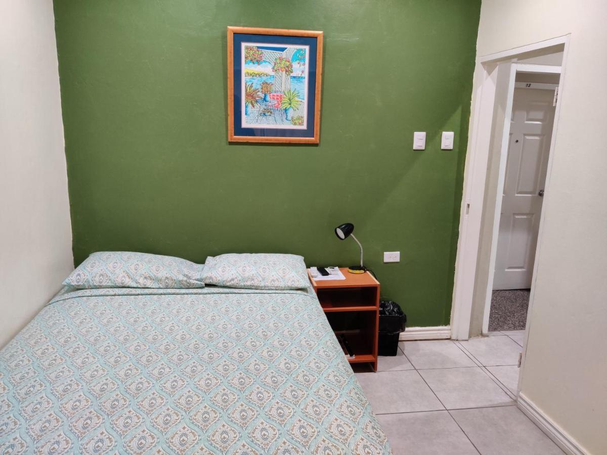 Bed and Breakfast Woodbrook On The Avenue Port of Spain Экстерьер фото