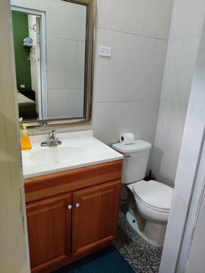 Bed and Breakfast Woodbrook On The Avenue Port of Spain Экстерьер фото